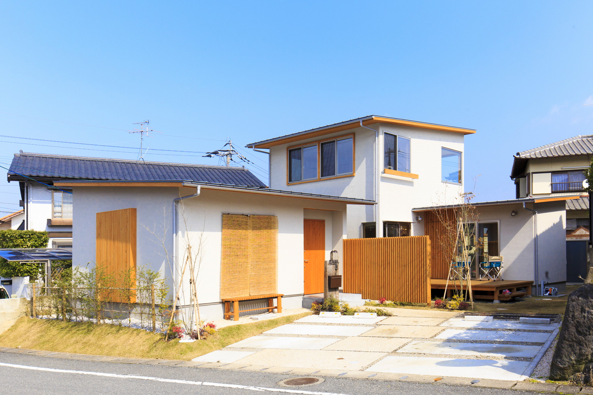 ふと思い出したのが学生時代に見た長崎材木店の家でした。