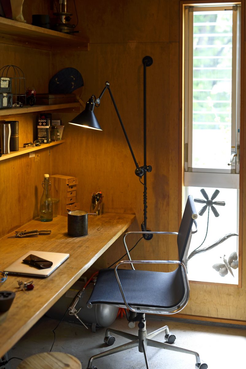 書斎|遊びながら暮らす自然に囲まれたガレージハウス