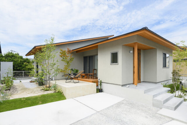 丁寧な暮らしを楽しむ大人の平屋　　　　　　 | より美しく、住み継ぐ | 株式会社長崎材木店一級建築士事務所 | 福岡県注文住宅